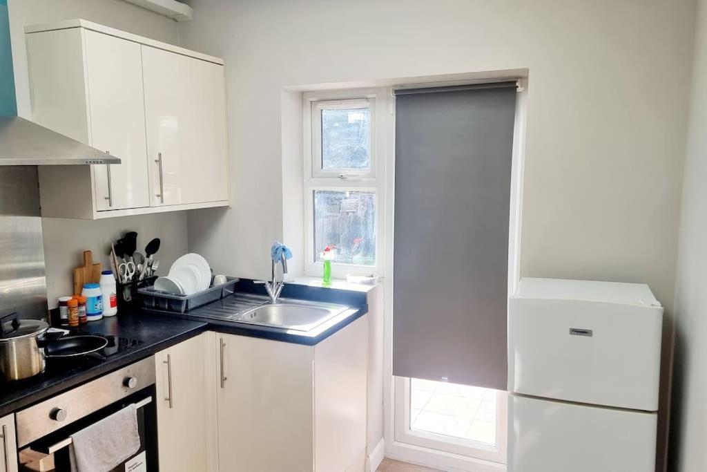 Stylish Apartment, Self Check-In, Ideal 4 Contractors, 25Mins To Gatwick Airport Thornton Heath Exteriér fotografie